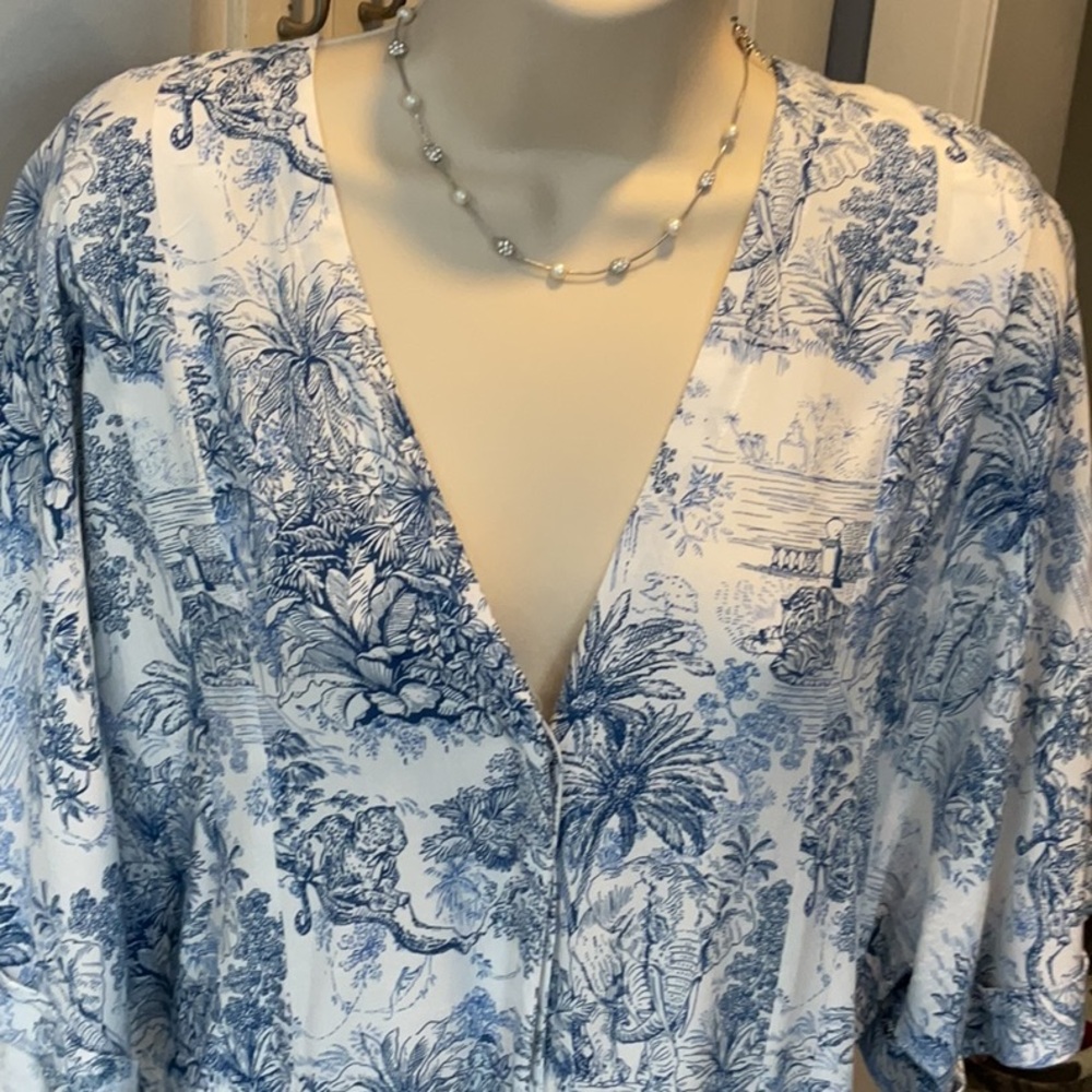 H&M summer dress. Nice.